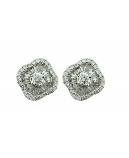 Earring With Baguette Diamond 