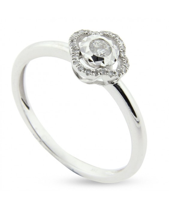 18K Ring With Diamond 