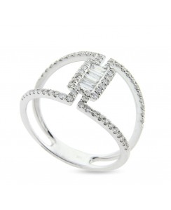 Split Shank Ring with Baguette Diamond