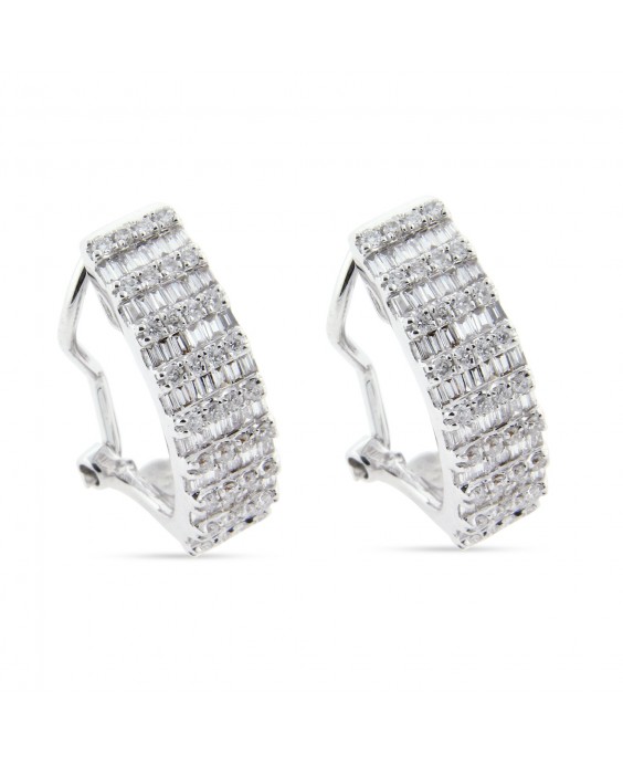 18K Earring with Diamond