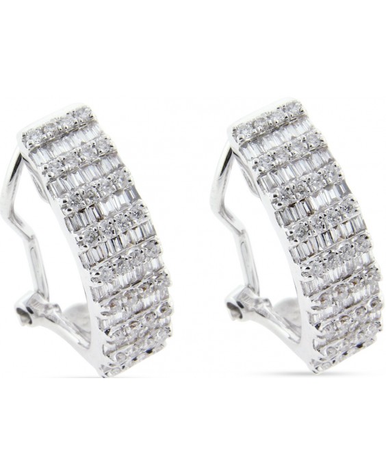 18K Earring with Diamond